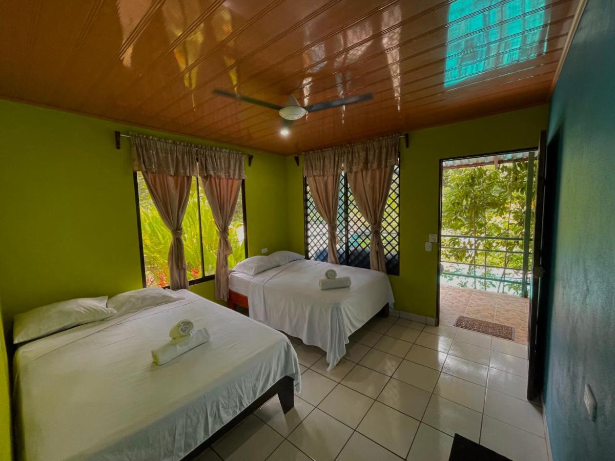 Los Amigos Jungle Hotel Тортугеро Екстер'єр фото