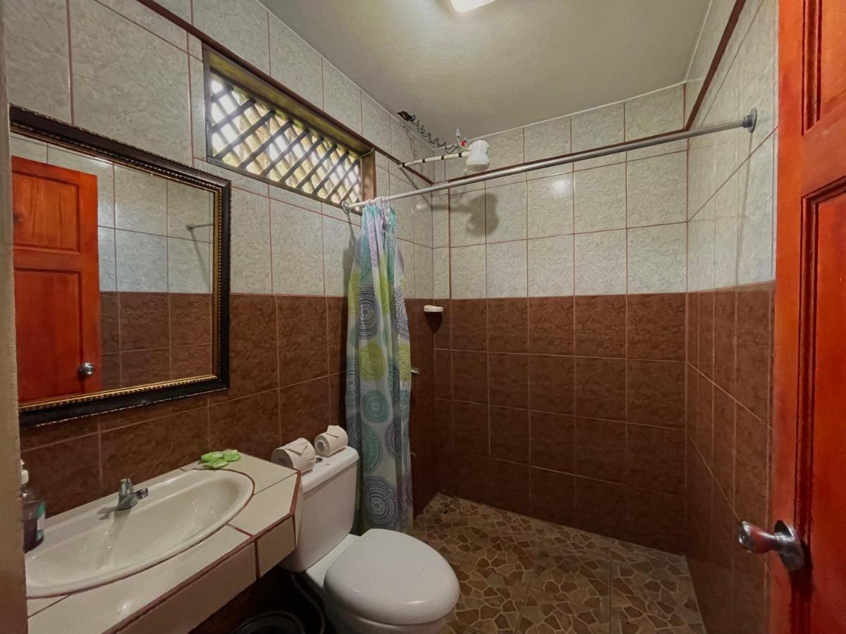 Los Amigos Jungle Hotel Тортугеро Екстер'єр фото
